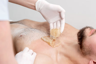 Épilation au sucre pour homme